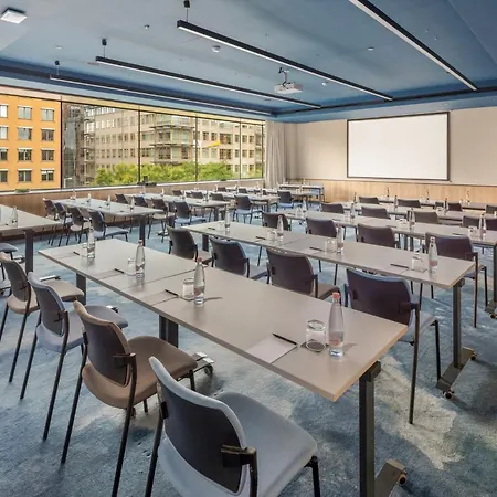 Hotel Crowne Plaza By Ihg 4*