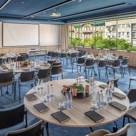 Crowne Plaza By Ihg Hotel Budapest
