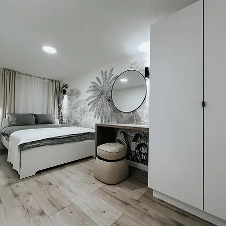 Apartamento T37 *