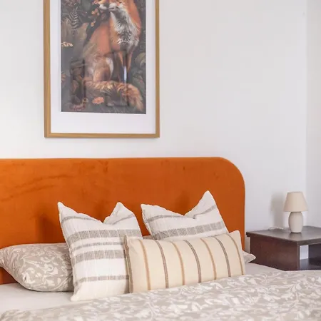 Cozy & Located W' Terrace Apartment