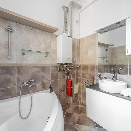 Cozy & Located W' Terrace Apartment Budapest