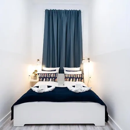 Large Airconditioned Appartement