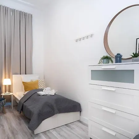 Large Airconditioned Appartement