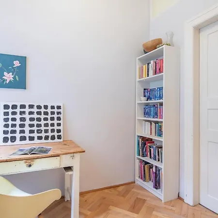 Ultra - Very Comfy Apartment *
