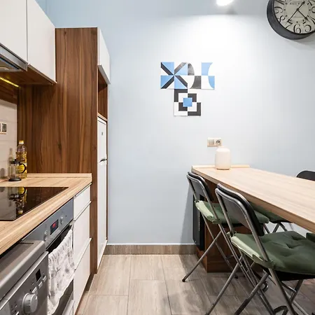 2br Party District K29 *