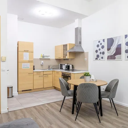 Apartment Charming Center W' 2 Bedrms In The Gozsdu Garden Budapest