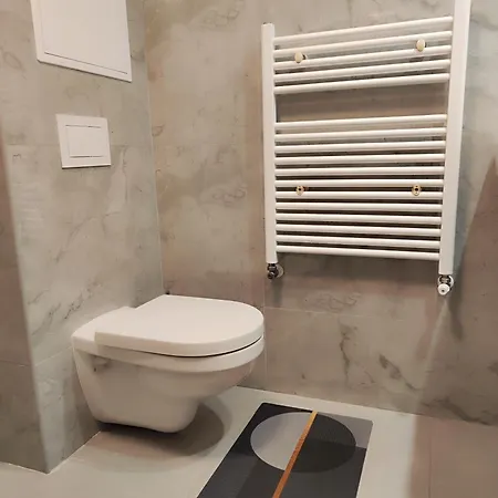 Dolce Crystal Apartment *