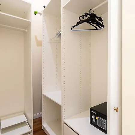 Apartmán Magical Danube View In A Spacious Two Bedroom Next To Parliament *