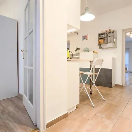 Pannonia Apartment *