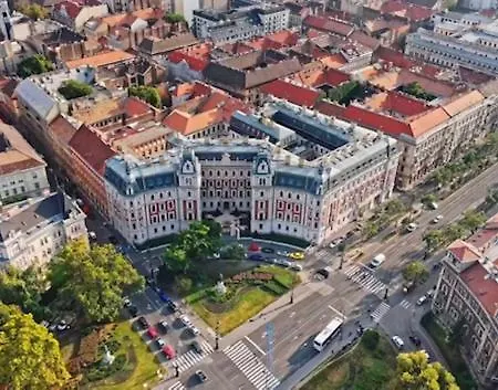 아파트 Korond Palace