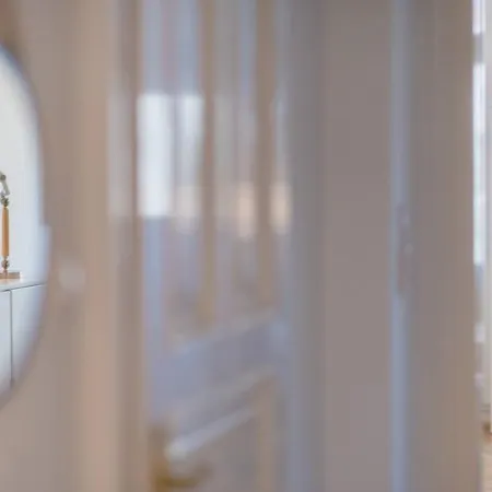 Sunny Penthouse At The Boulevard Daire *