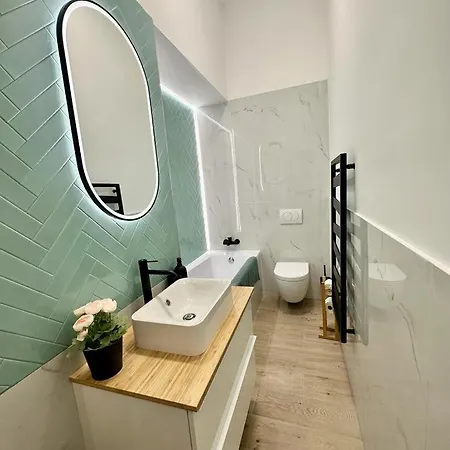 Luxory Design Apartment#bakats#freeparking#8ppl Apartment *