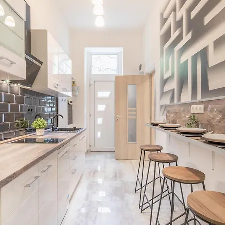 Beauty 50 Apartment *