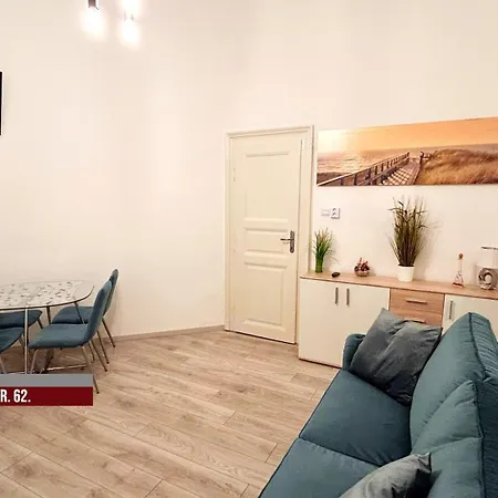 Little Americas Music Academy Apartment *