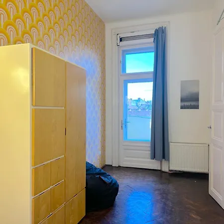 Stunning 150m2 3-bedroom With Balcony Budapest