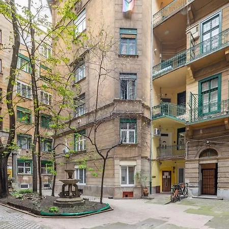 Comfy In The Center Of The * Budapest