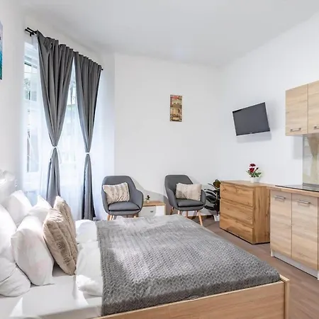 Comfy In The Center Of The Apartment *