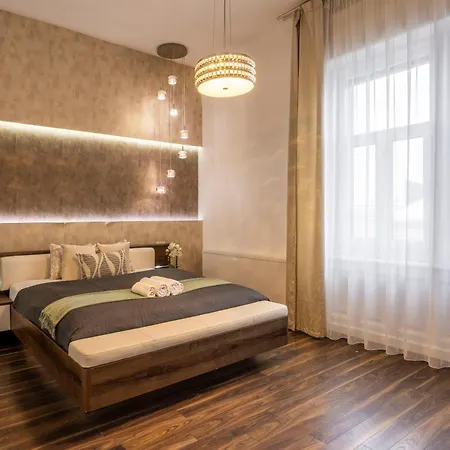 Exclusive & Charming Center W' Sauna بودابست