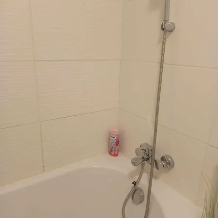 Dagaly Free Parking In Garage Apartment *