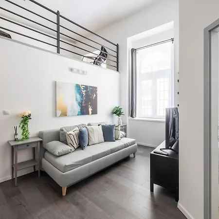 Superior -modern 3br Apartment