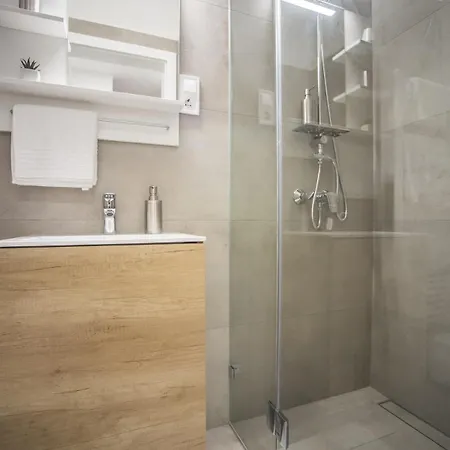 Modern, Designer In Vibrant Soho Apartment Budapest