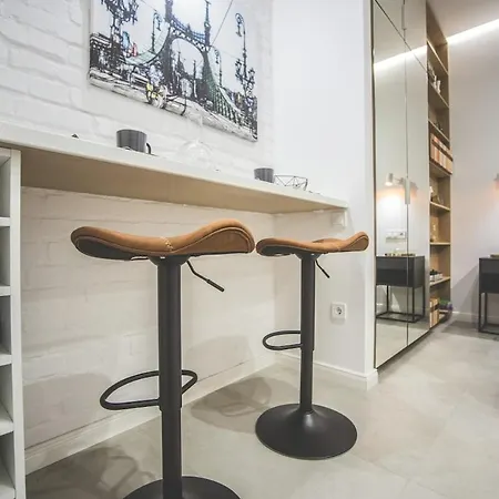 Modern, Designer In Vibrant Soho Apartment