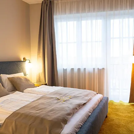 Chez Zeiza Hotel *