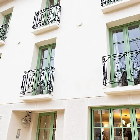 Chez Zeiza Hotel *