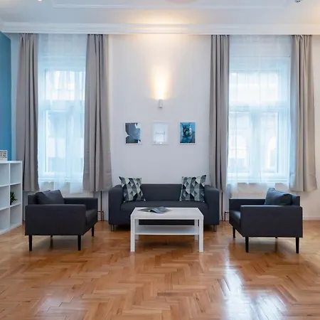 Apartment New Trendy At The Perfect Location