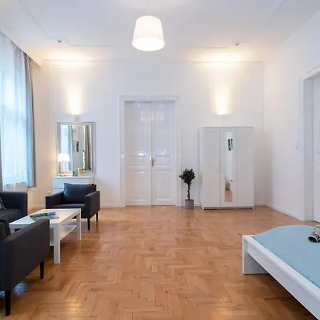 Apartment New Trendy At The Perfect Location Budapest