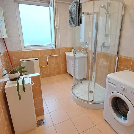 Apartment Retifarkas