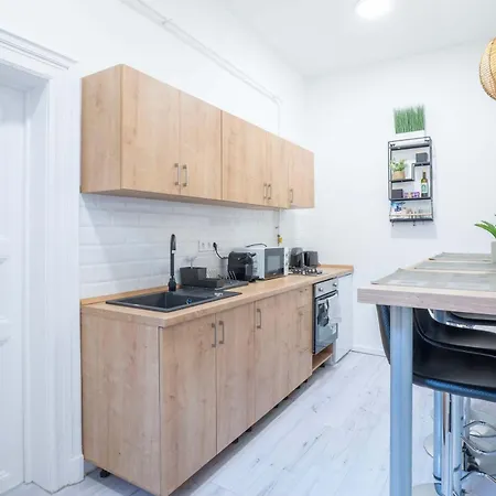 The Almond Loft At Harsfa 31 Apartment *