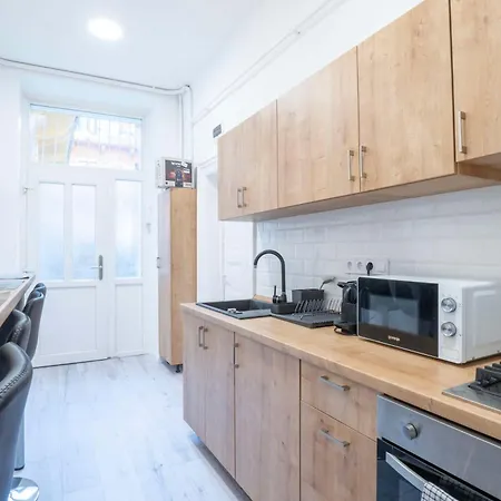 Apartment The Almond Loft At Harsfa 31 Budapest
