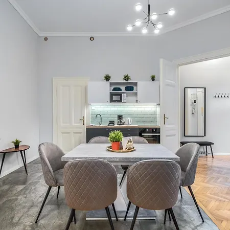 Apartment Synagogue 2 Bedroom S162