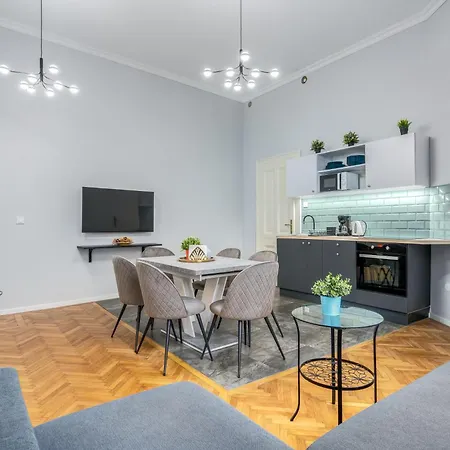 Synagogue 2 Bedroom S162