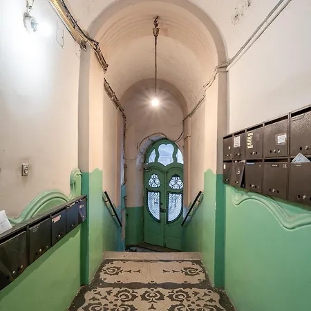 Synagogue 2 Bedroom S162 Budapest