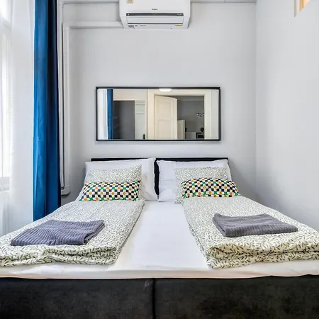 Apartment Synagogue 2 Bedroom S162 Budapest