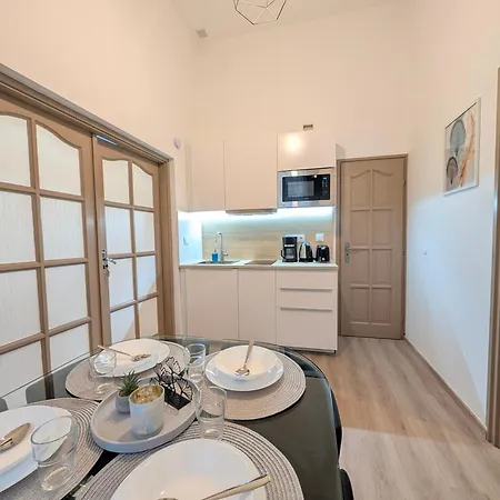 Apartment Rumbach 12 *