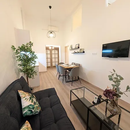 Apartment Rumbach 12 *