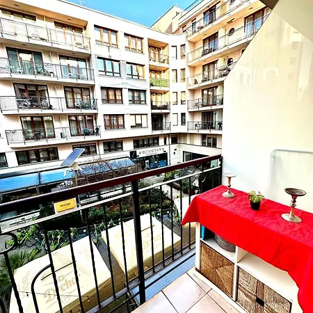 Center With Balcony Apartment Budapest