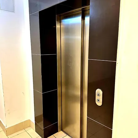 Apartment Center With Balcony Budapest