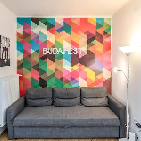 Polygonia Apartment
