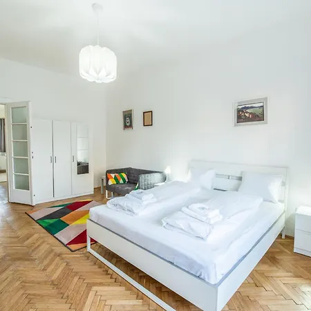 Apartment Polygonia