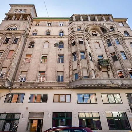 Apartment R6 - Boutique Apartments, Location By Bqa Budapest
