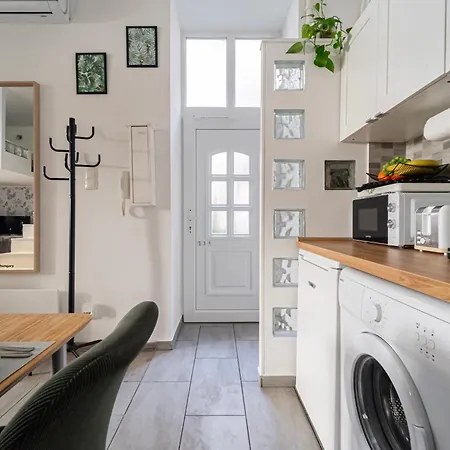 Lonyay Chill Zone Apartamento