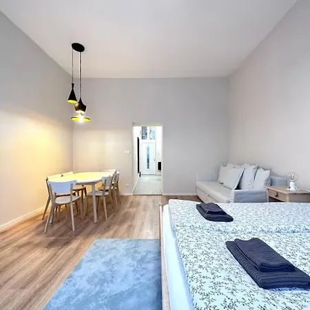 Center Bohemian Design With 6ppl Ac Wifi Apartment