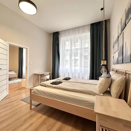 Apartment Center Bohemian Design With 6ppl Ac Wifi Budapest
