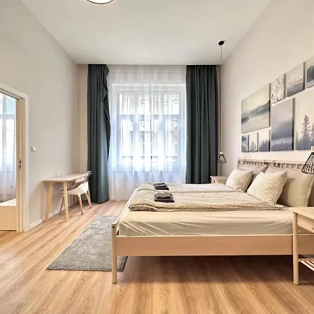 Center Bohemian Design With 6ppl Ac Wifi Apartment Budapest
