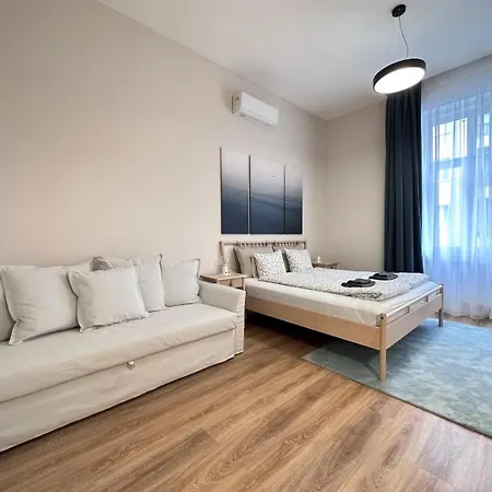 Apartment Center Bohemian Design With 6ppl Ac Wifi *