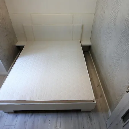 Cathedral Corner Apartment *